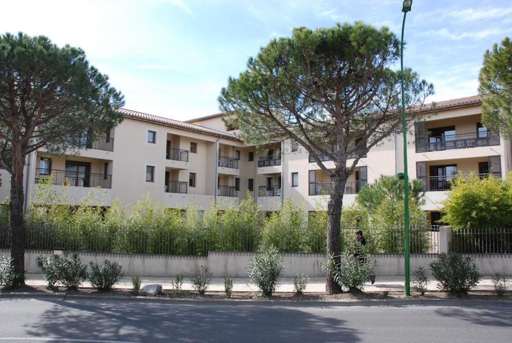 Appartement 3 Min A Pied Du Centre D'Uzes Parking Piscine Luaran gambar