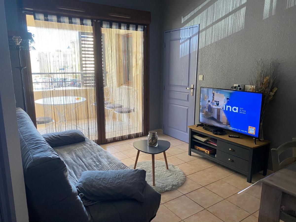 Appartement 3 Min A Pied Du Centre D'Uzes Parking Piscine Luaran gambar